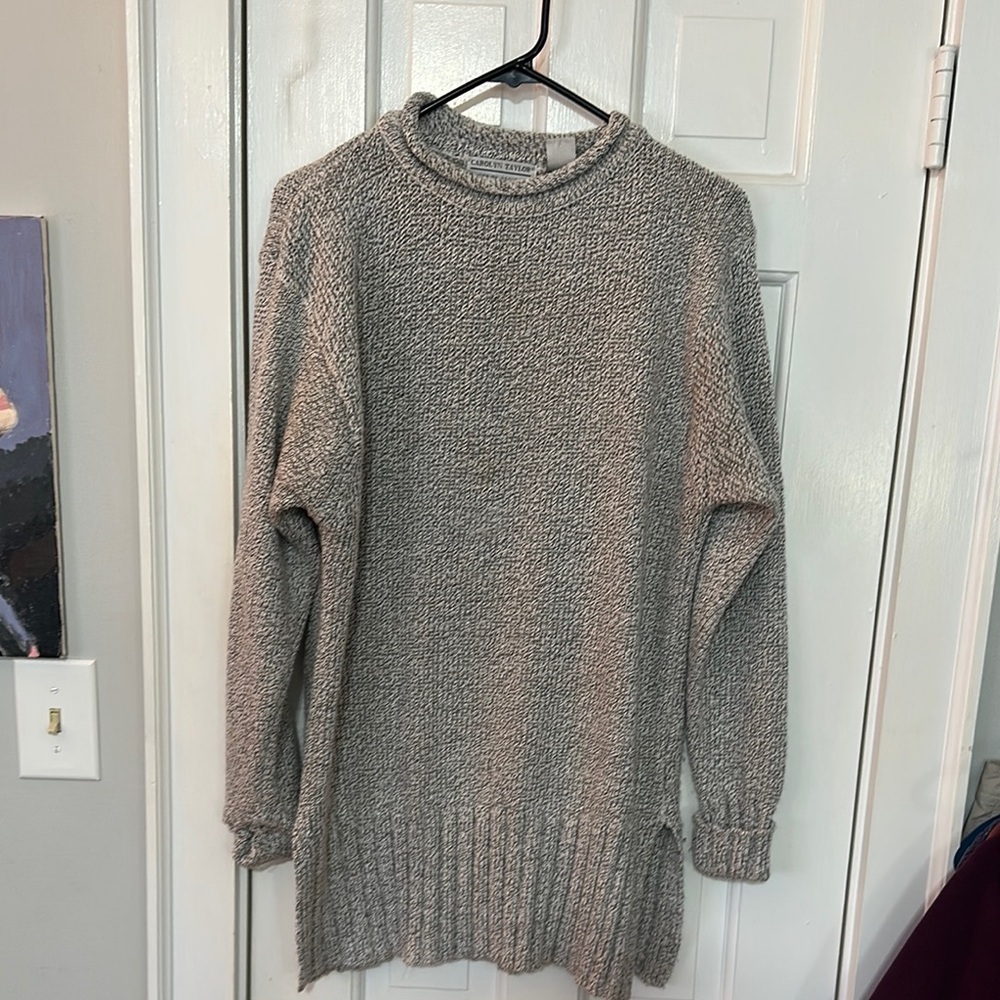 Carolyn Taylor sweater size large